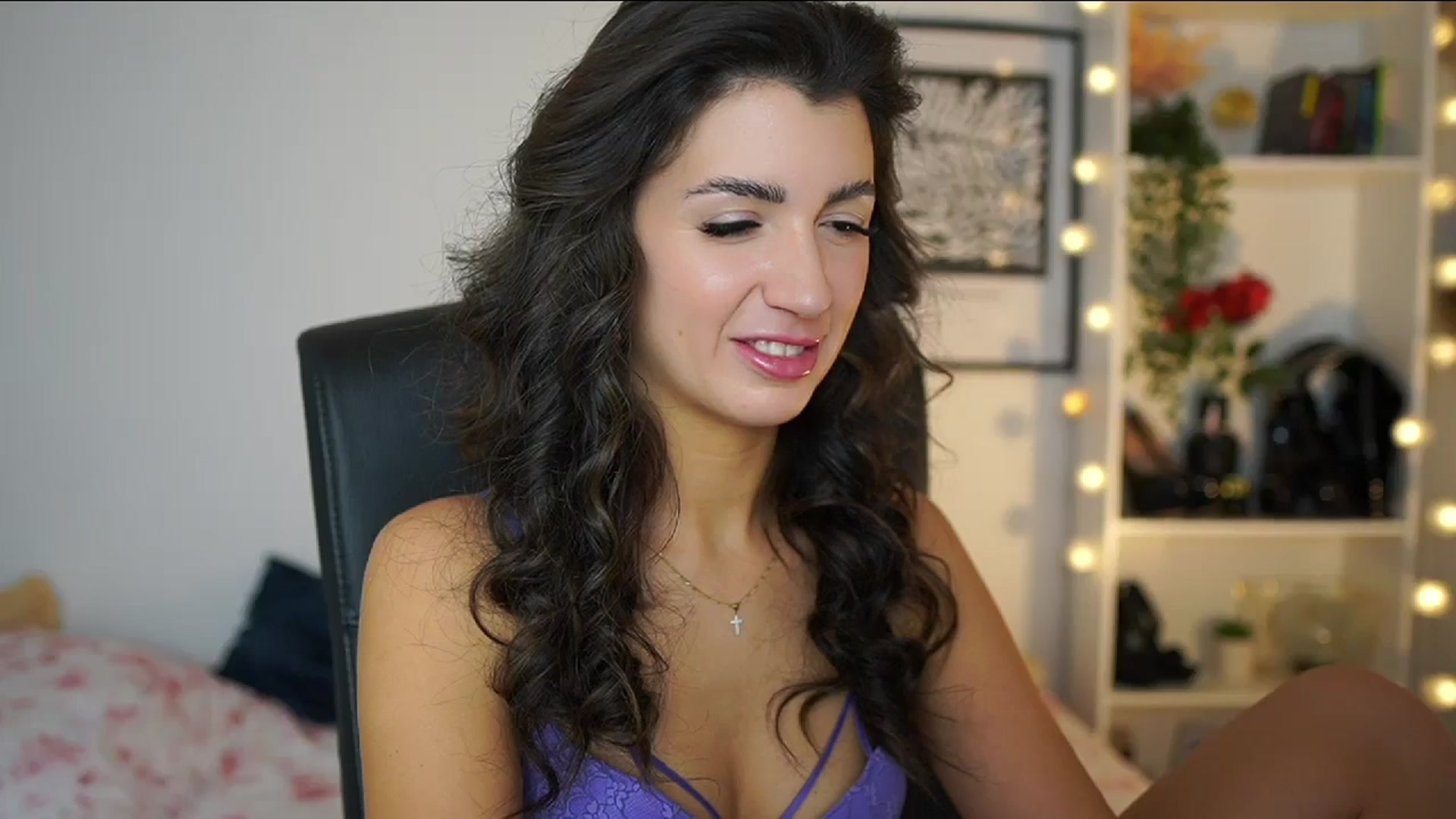 Gallery image thumbnail from Julia_Roca's myfreecams stream on, 02/17/2025, 14:10 image 3 of 20