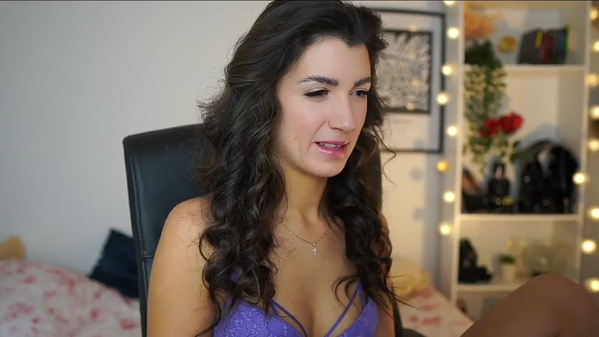 Gallery image thumbnail from Julia_Roca's myfreecams stream on, 02/17/2025, 14:10 image 2 of 20