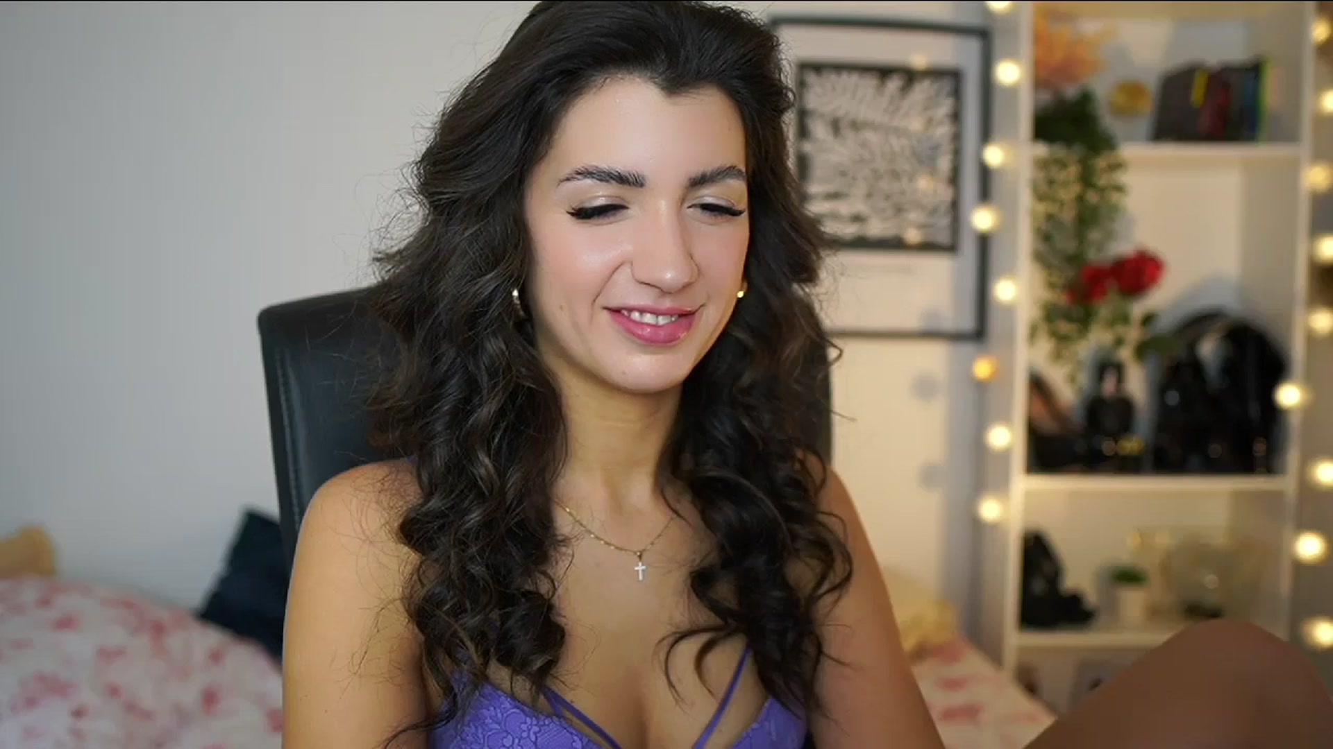 Gallery image thumbnail from Julia_Roca's myfreecams stream on, 02/17/2025, 14:10 image 13 of 20