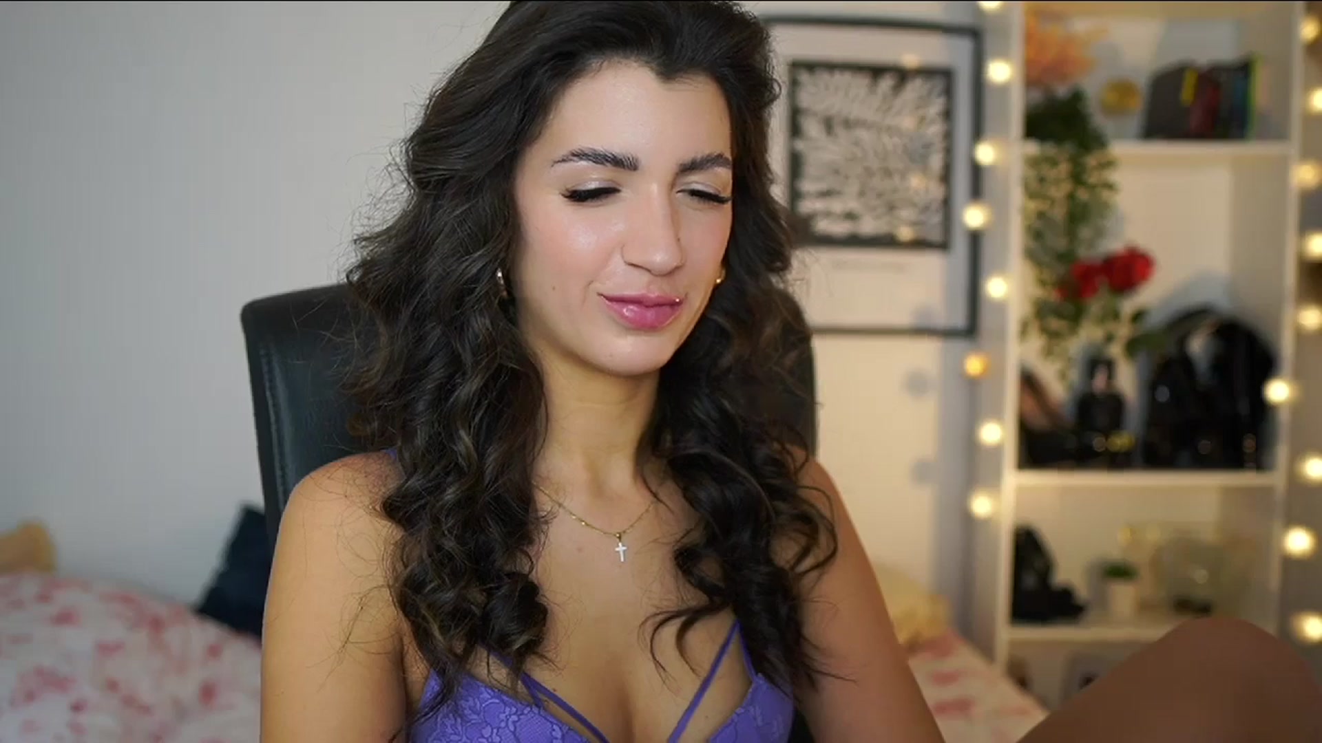 Gallery image thumbnail from Julia_Roca's myfreecams stream on, 02/17/2025, 14:10 image 20 of 20