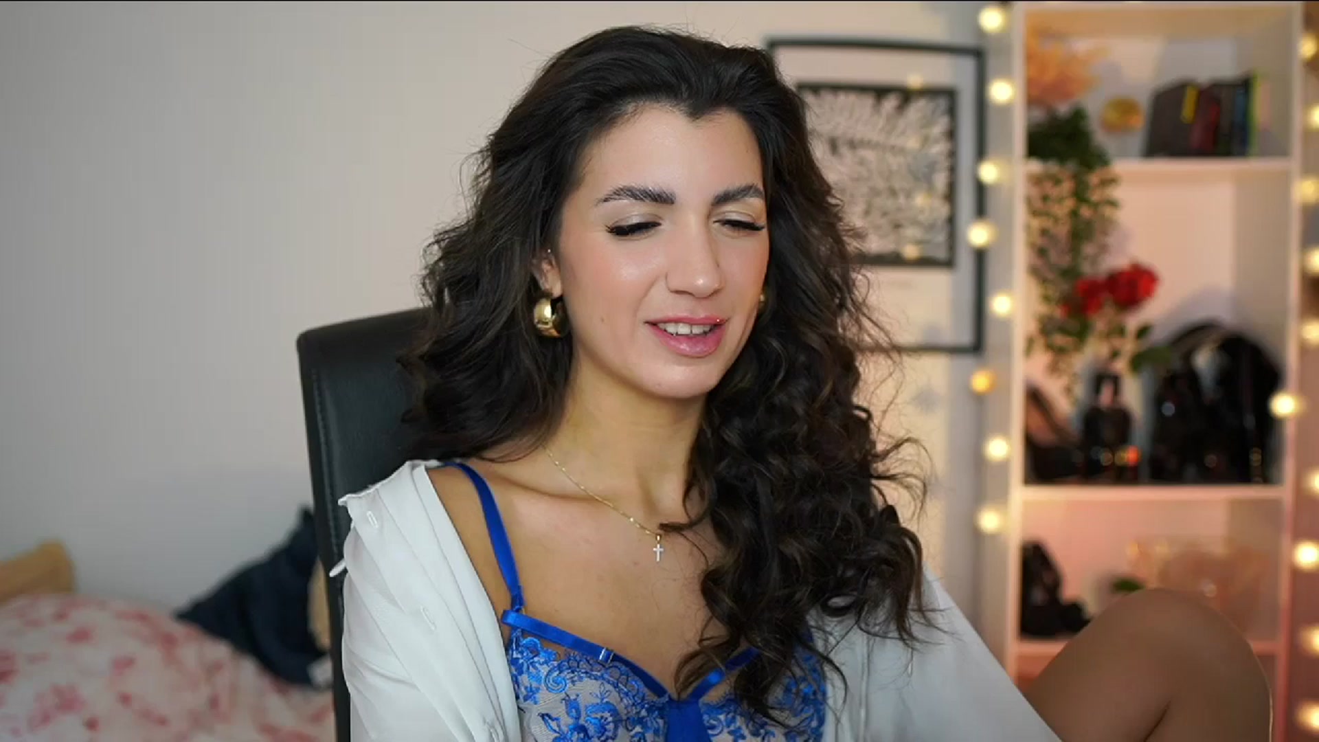 Gallery image thumbnail from Julia_Roca's myfreecams stream on, 02/18/2025, 22:29 image 1 of 20