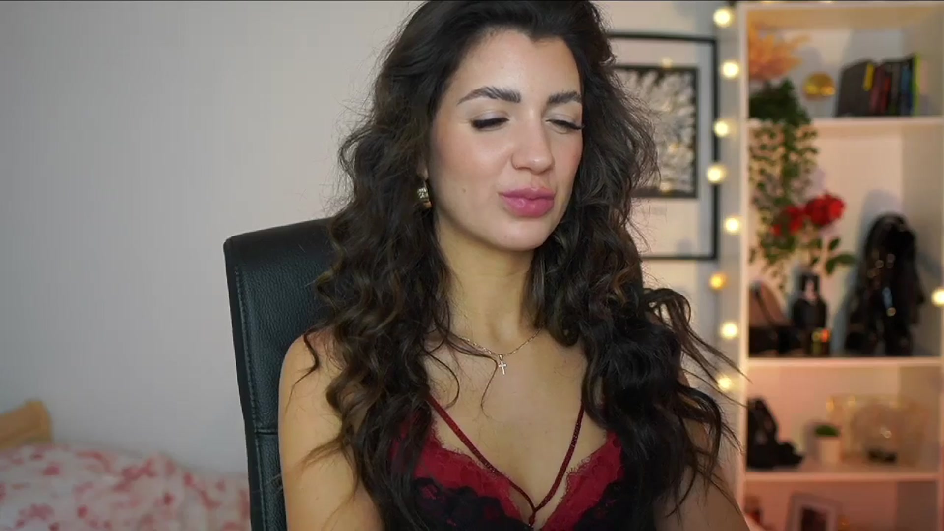 Gallery image thumbnail from Julia_Roca's myfreecams stream on, 02/20/2025, 15:14 image 15 of 20