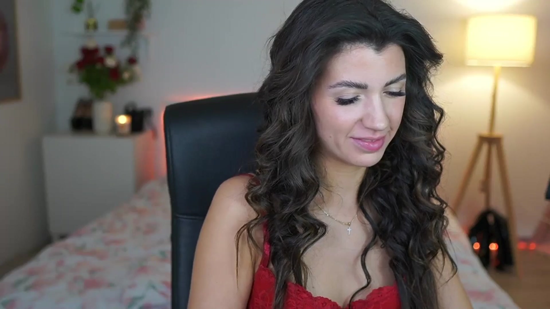 Gallery image thumbnail from Julia_Roca's myfreecams stream on, 02/21/2025, 22:44 image 14 of 20