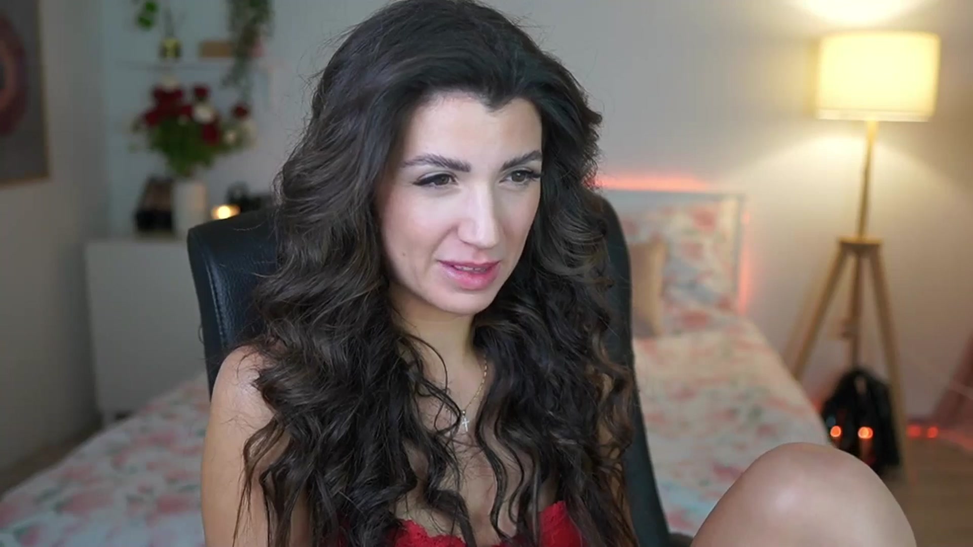 Gallery image thumbnail from Julia_Roca's myfreecams stream on, 02/21/2025, 22:44 image 3 of 20