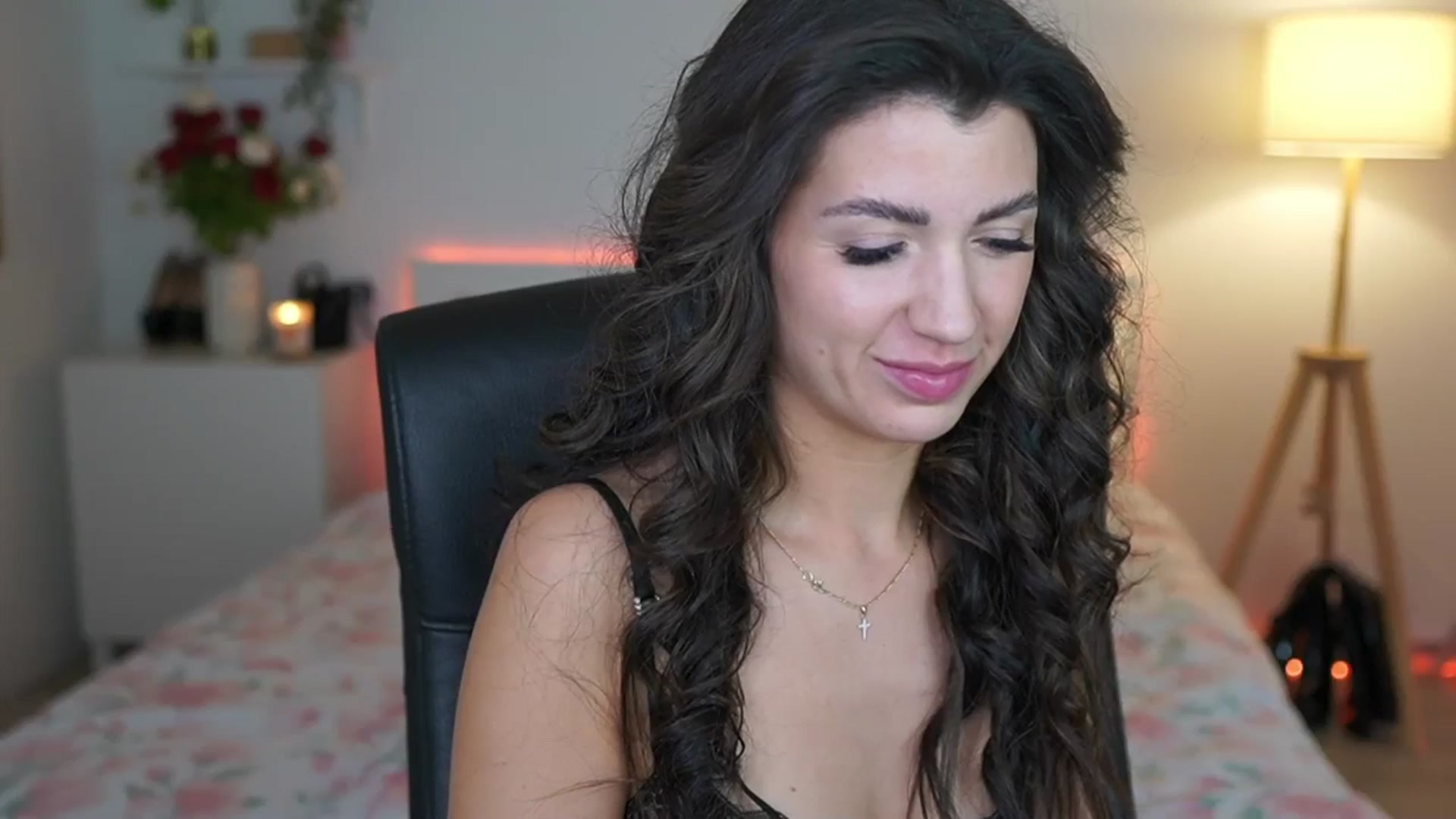 Gallery image thumbnail from Julia_Roca's myfreecams stream on, 02/22/2025, 24:09 image 9 of 20