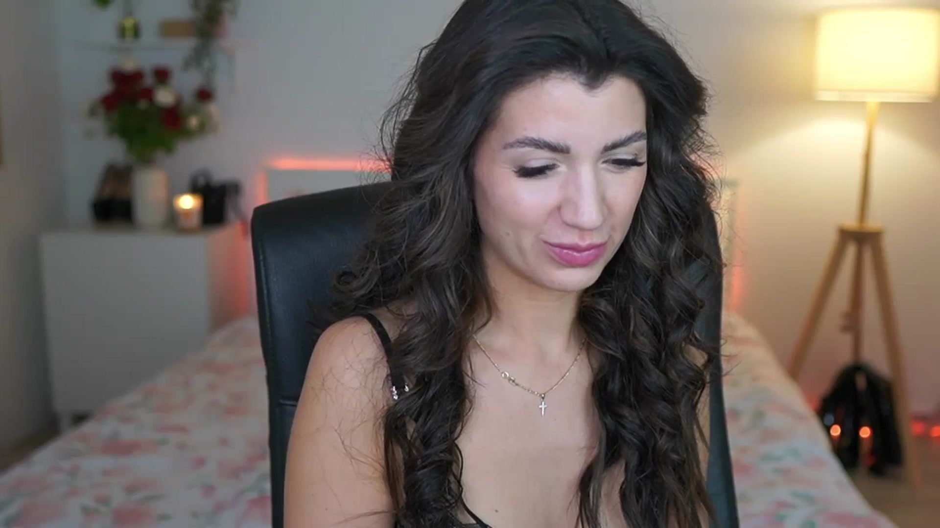 Gallery image thumbnail from Julia_Roca's myfreecams stream on, 02/22/2025, 24:09 image 7 of 20