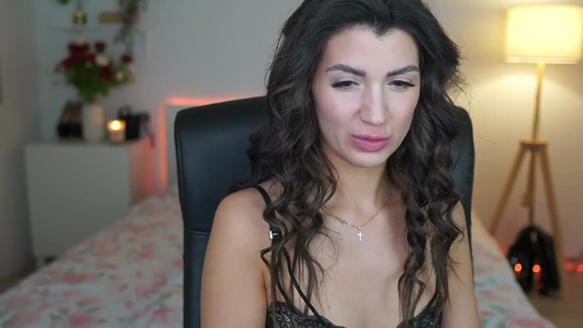 Gallery image thumbnail from Julia_Roca's myfreecams stream on, 02/22/2025, 24:09 image 18 of 20