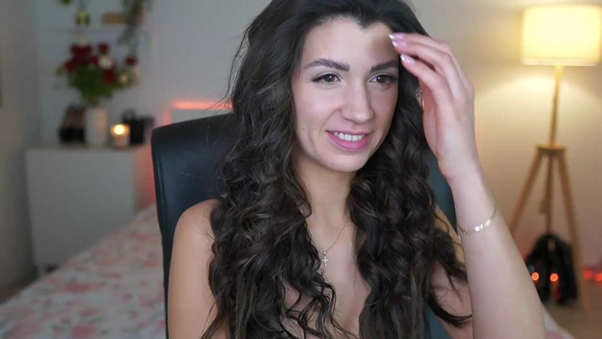 Gallery image thumbnail from Julia_Roca's myfreecams stream on, 02/22/2025, 24:09 image 1 of 20