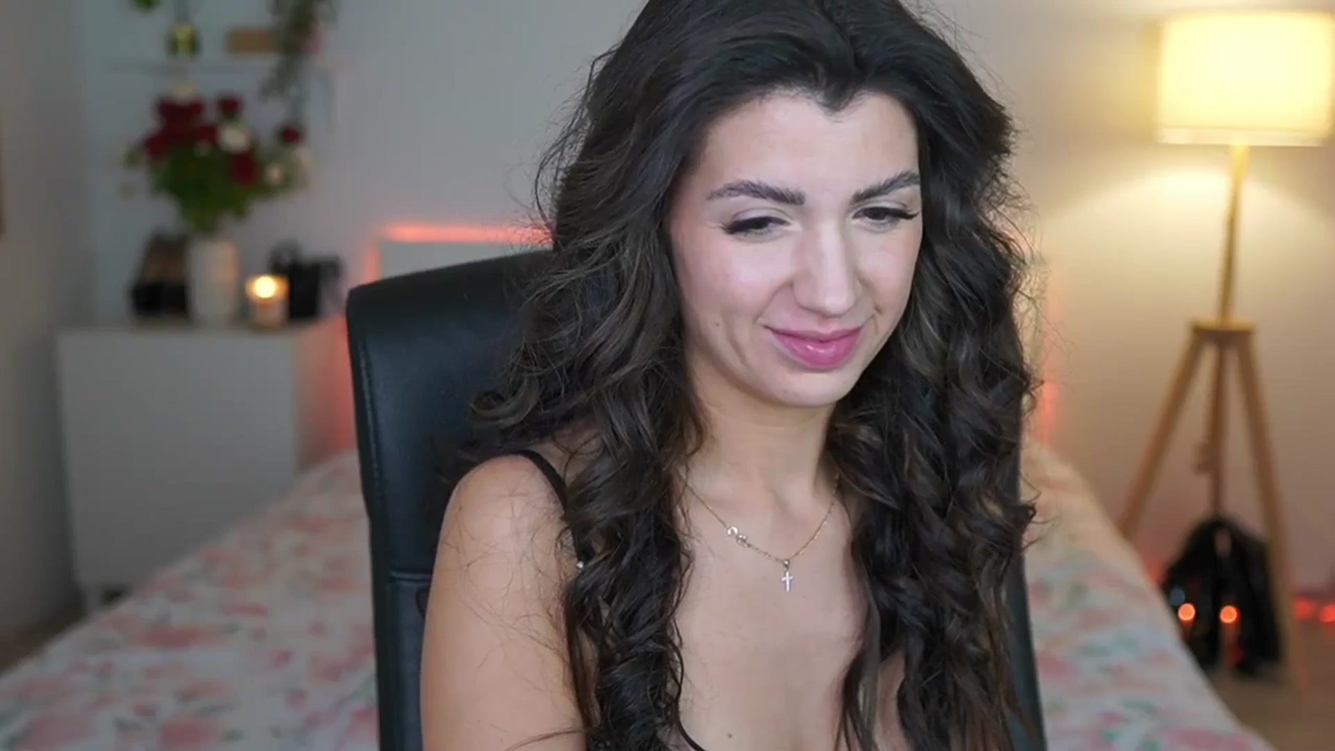 Gallery image thumbnail from Julia_Roca's myfreecams stream on, 02/22/2025, 24:09 image 11 of 20