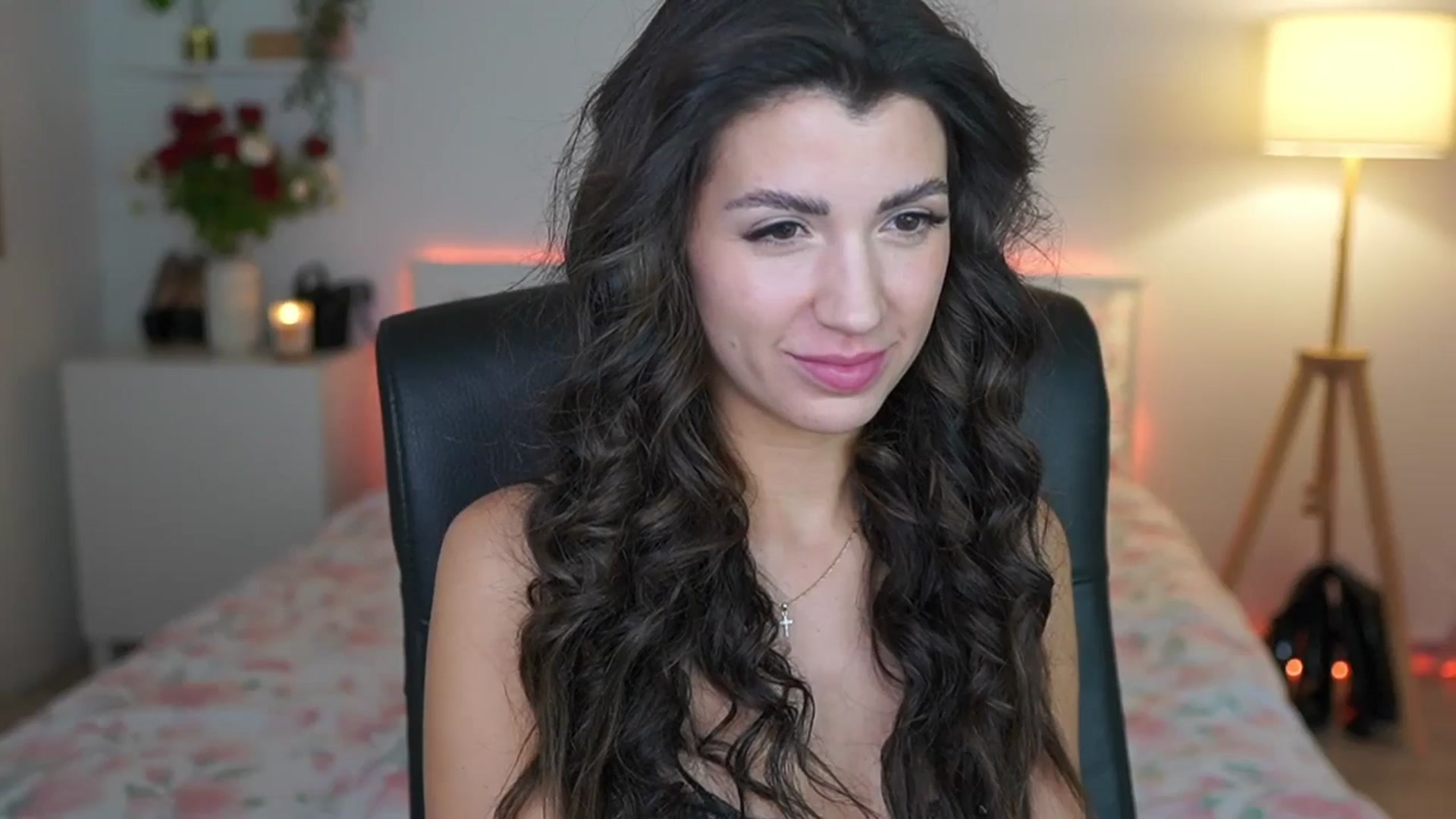 Gallery image thumbnail from Julia_Roca's myfreecams stream on, 02/22/2025, 24:09 image 2 of 20