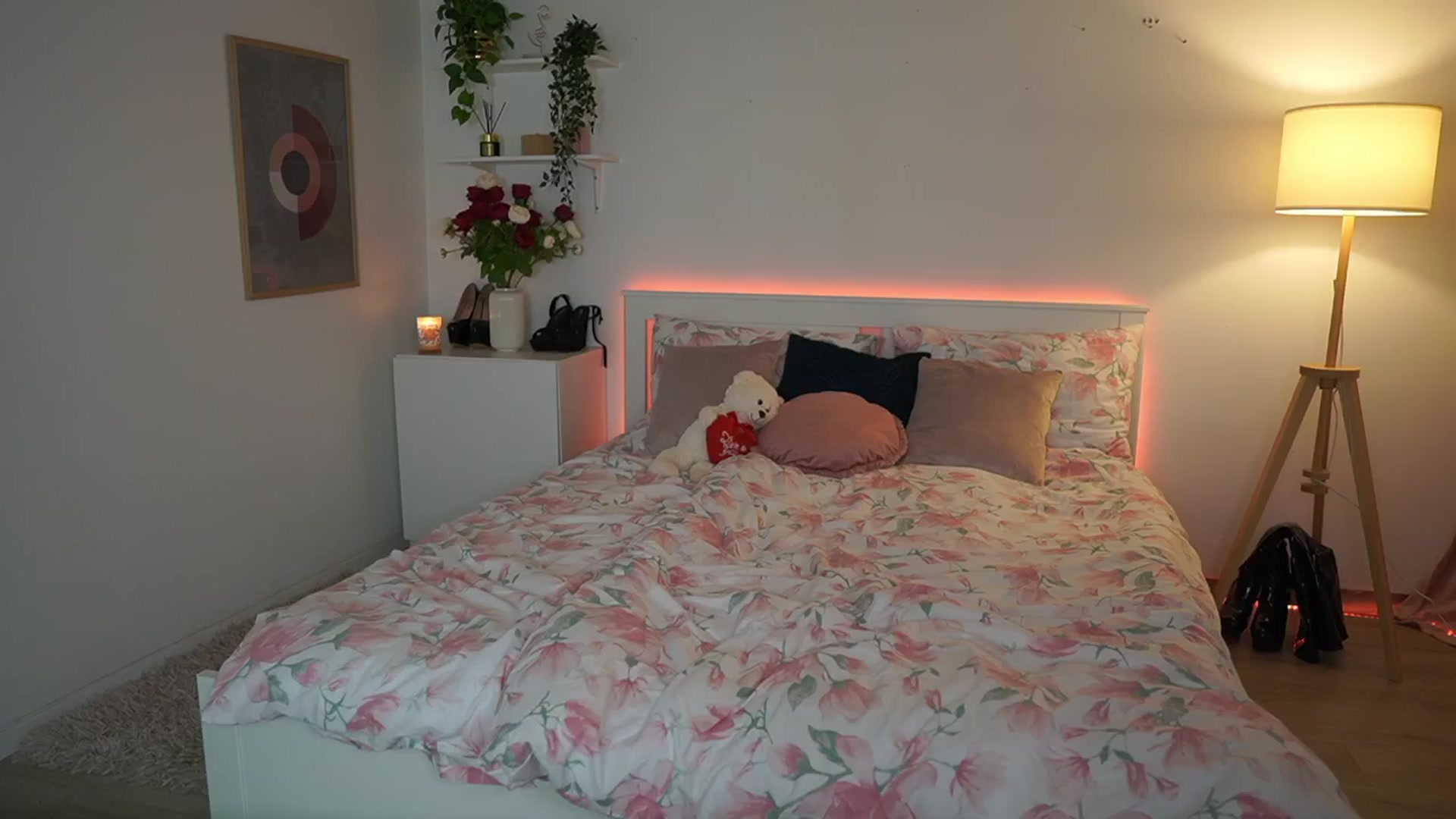 Gallery image thumbnail from Julia_Roca's myfreecams stream on, 02/24/2025, 13:12 image 10 of 20