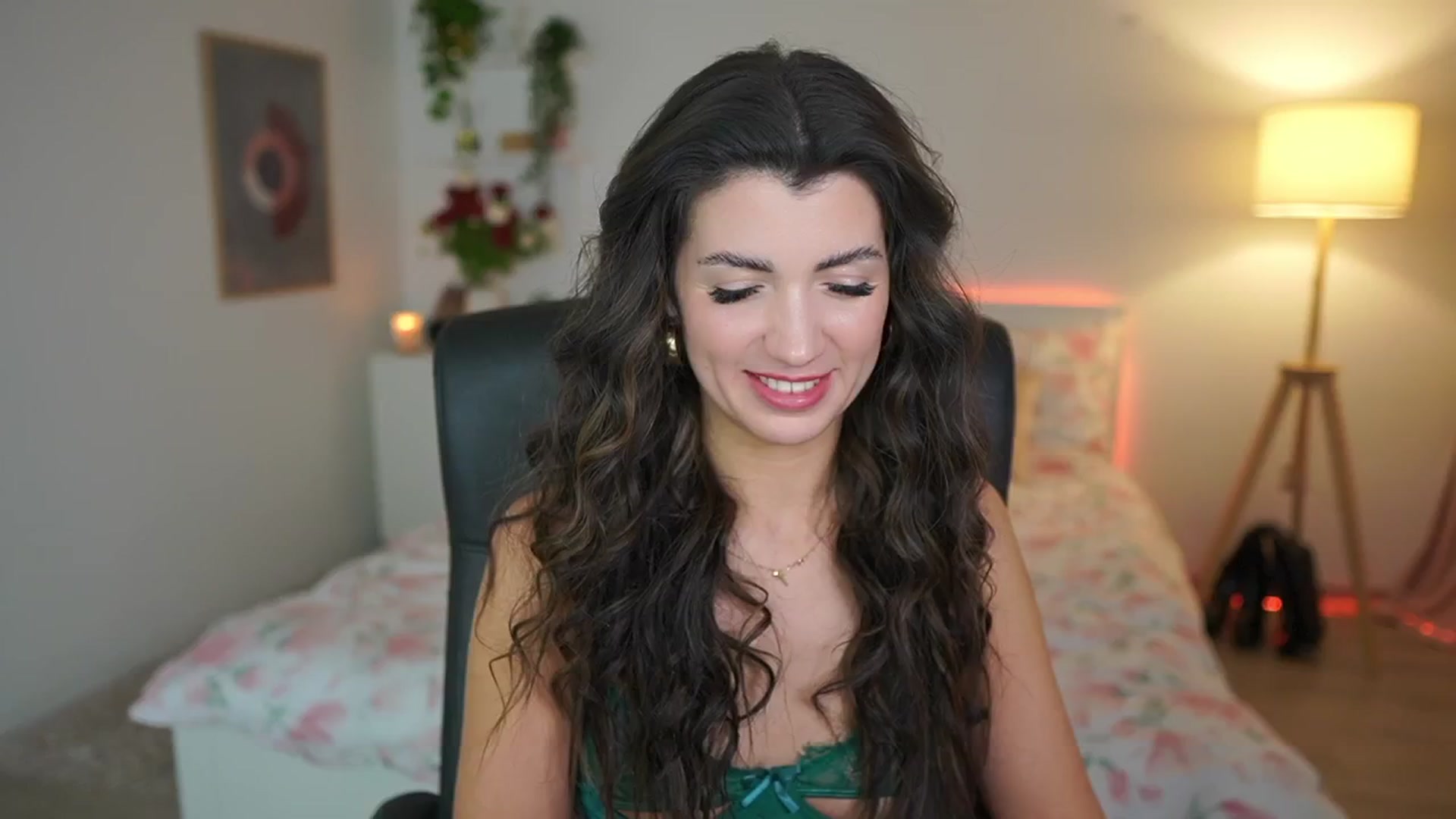 Gallery image thumbnail from Julia_Roca's myfreecams stream on, 02/24/2025, 14:22 image 20 of 20