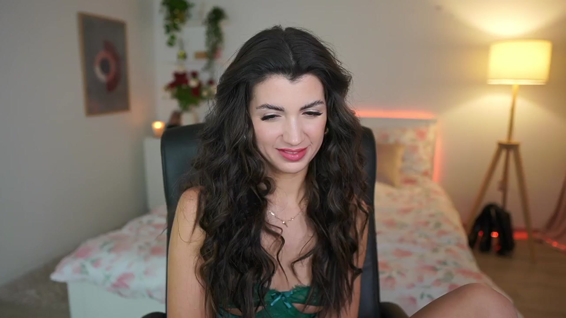Gallery image thumbnail from Julia_Roca's myfreecams stream on, 02/24/2025, 14:22 image 17 of 20