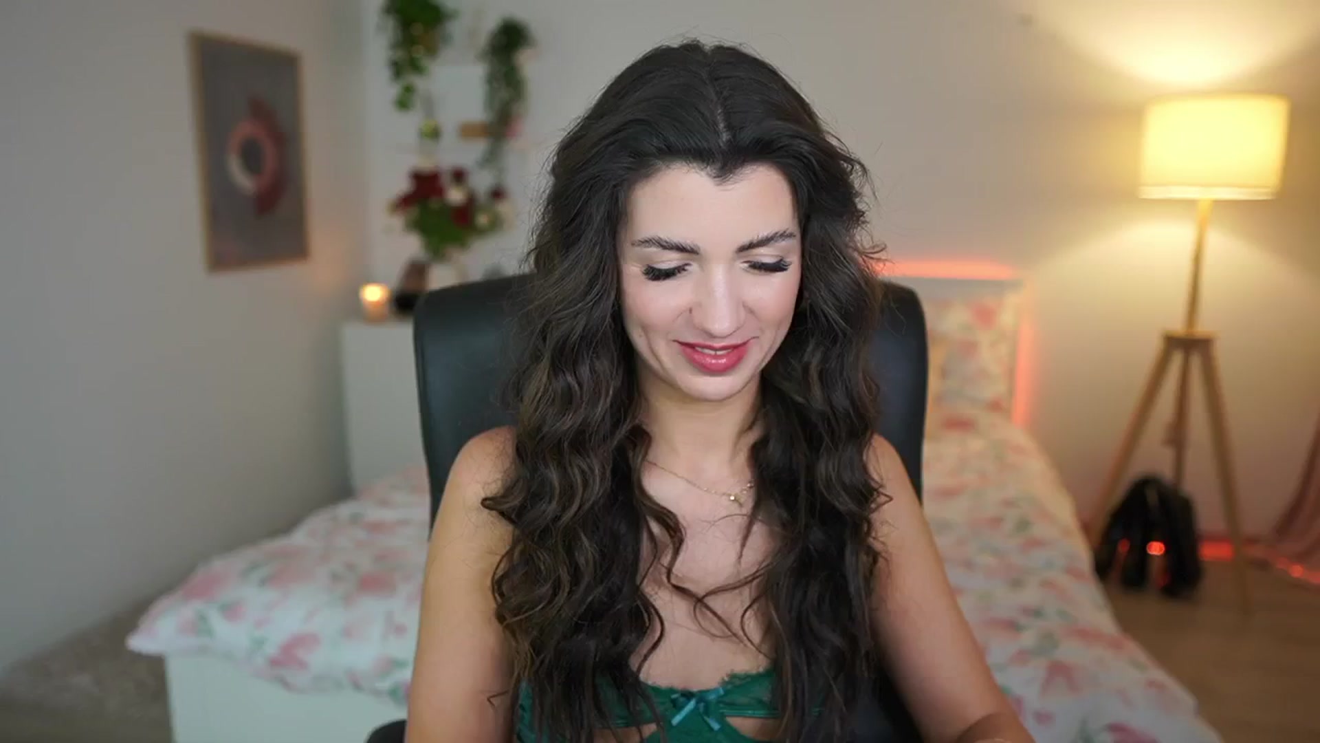 Gallery image thumbnail from Julia_Roca's myfreecams stream on, 02/24/2025, 14:22 image 9 of 20