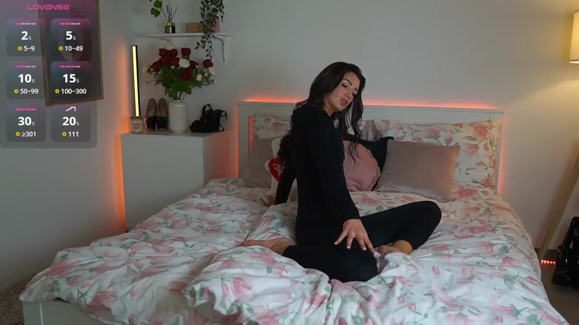 Gallery image thumbnail from Julia_Roca's myfreecams stream on, 02/27/2025, 15:00 image 11 of 20