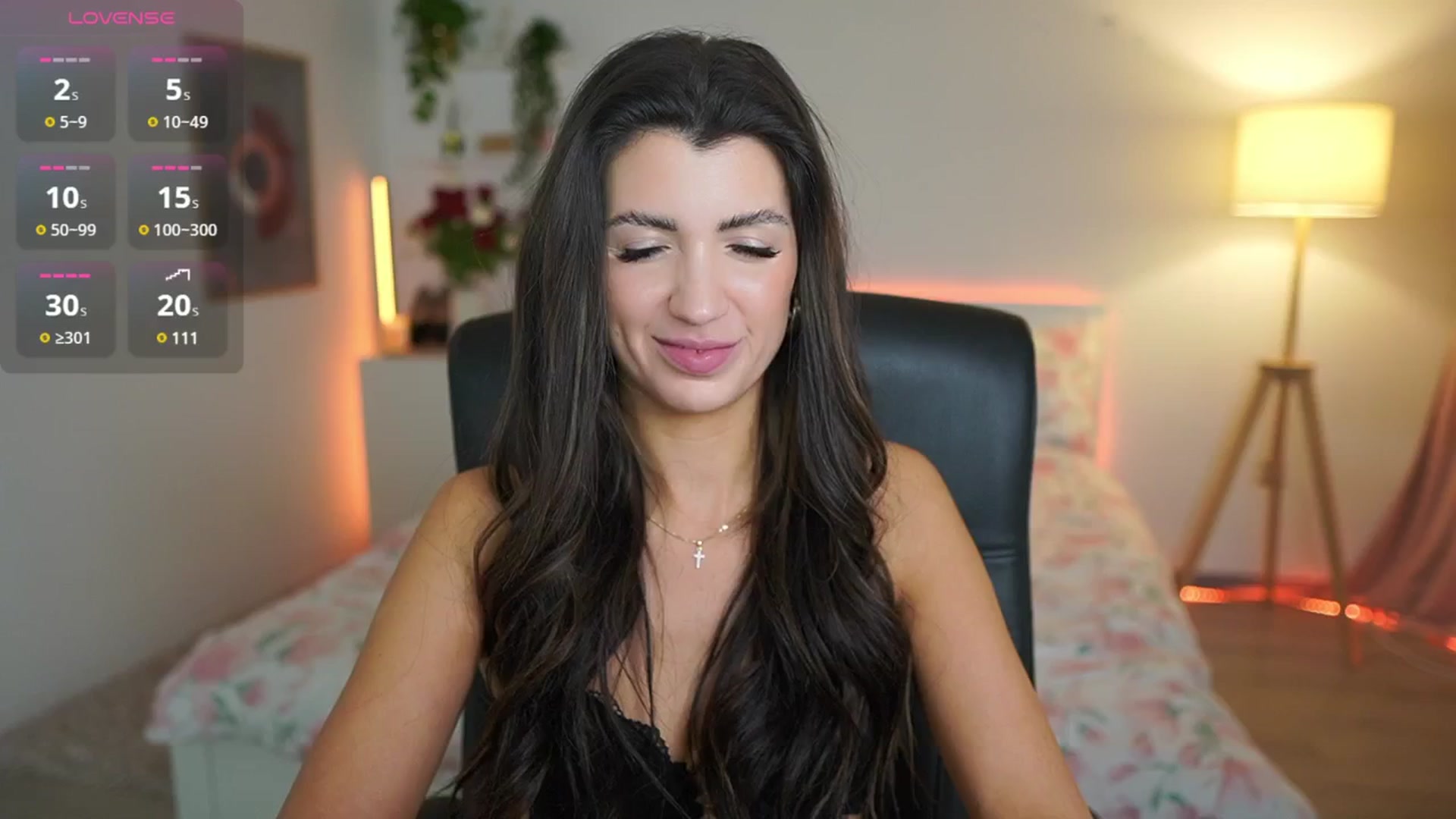 Gallery image thumbnail from Julia_Roca's myfreecams stream on, 03/01/2025, 13:40 image 17 of 20