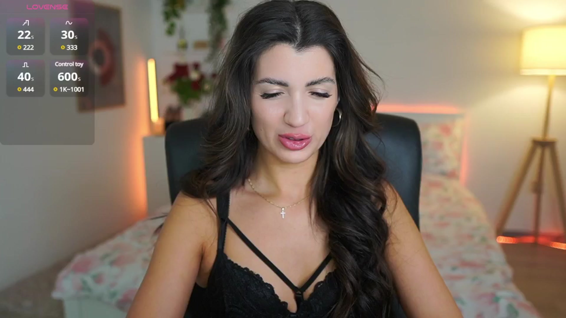 Gallery image thumbnail from Julia_Roca's myfreecams stream on, 03/03/2025, 19:59 image 9 of 20