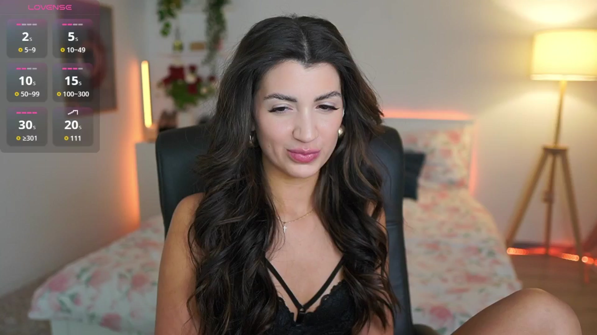 Gallery image thumbnail from Julia_Roca's myfreecams stream on, 03/03/2025, 21:03 image 17 of 20