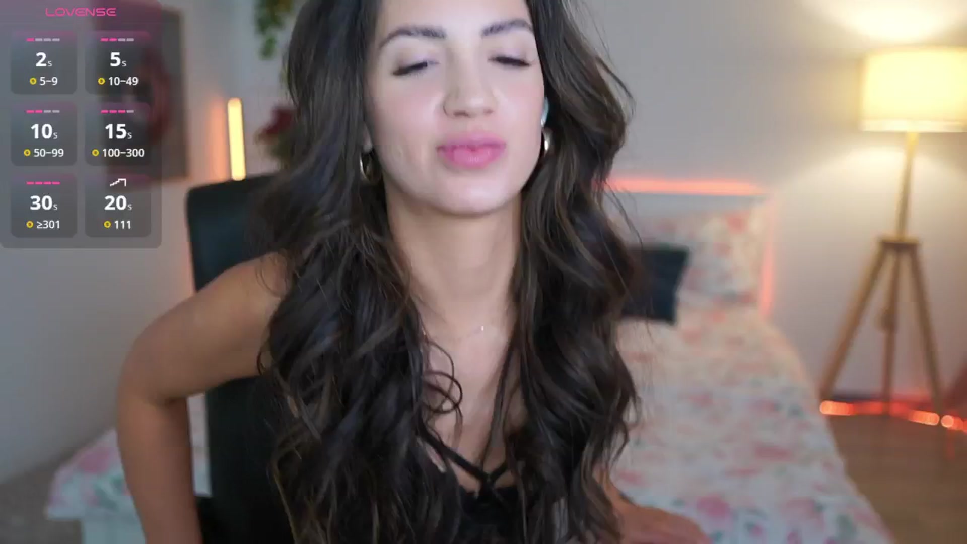 Gallery image thumbnail from Julia_Roca's myfreecams stream on, 03/03/2025, 21:03 image 16 of 20