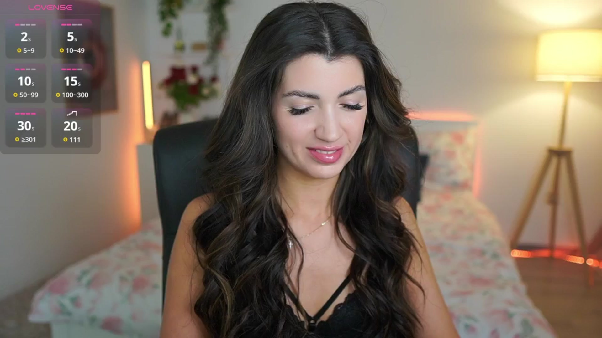 Gallery image thumbnail from Julia_Roca's myfreecams stream on, 03/03/2025, 21:03 image 1 of 20