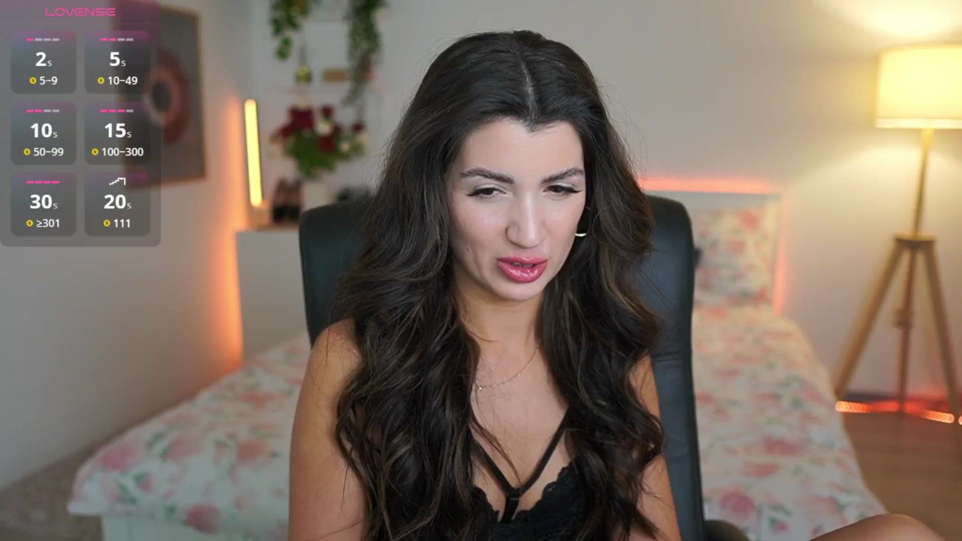 Gallery image thumbnail from Julia_Roca's myfreecams stream on, 03/03/2025, 22:58 image 2 of 20