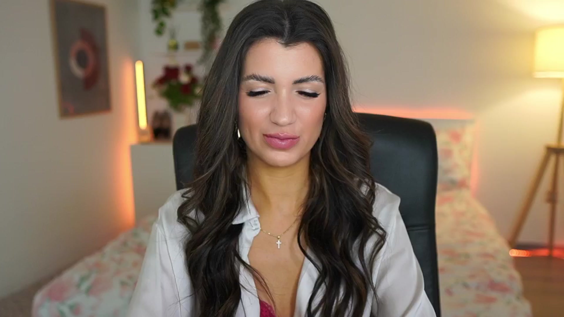 Gallery image thumbnail from Julia_Roca's myfreecams stream on, 03/06/2025, 16:40 image 5 of 20