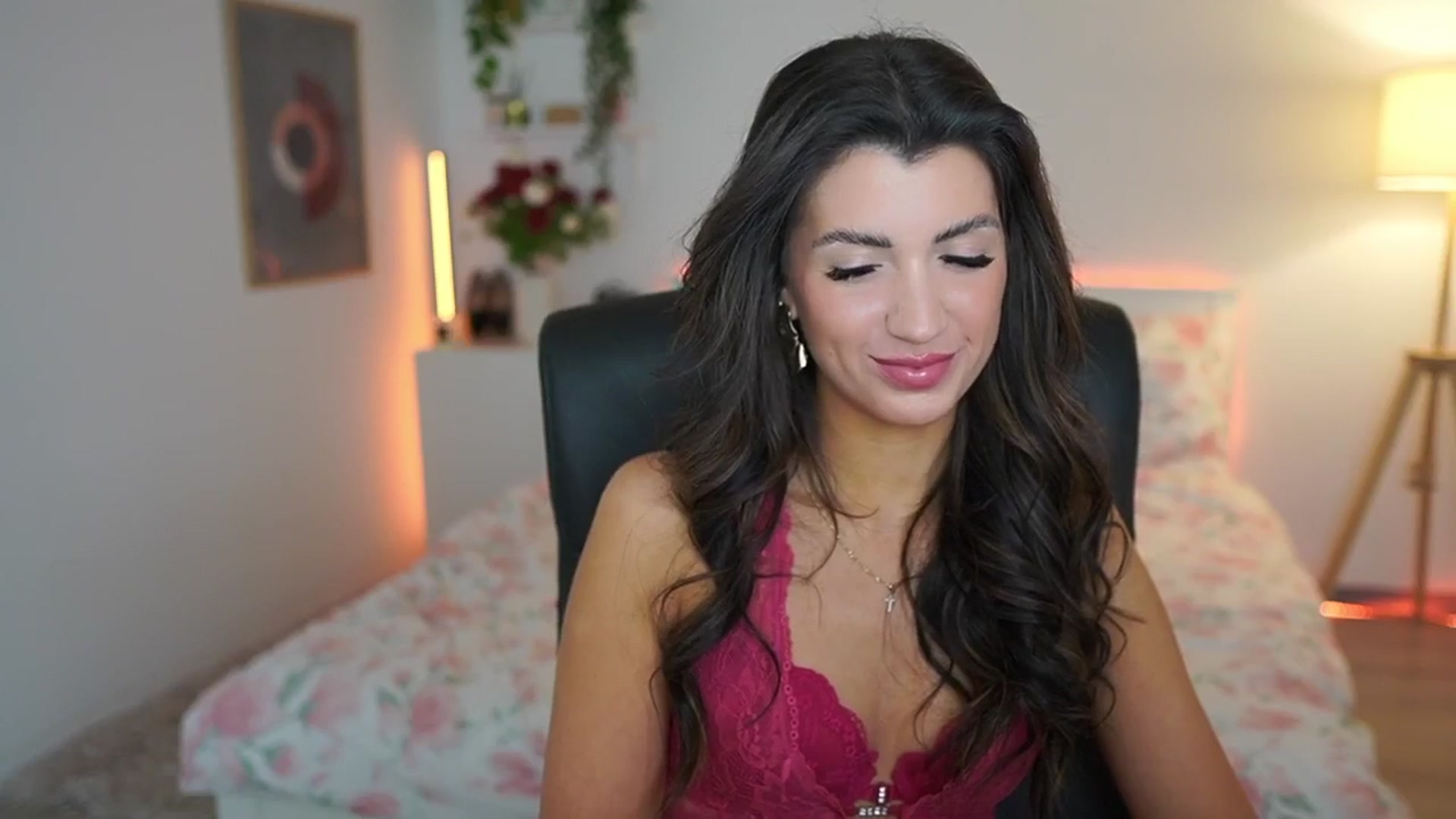 Gallery image thumbnail from Julia_Roca's myfreecams stream on, 03/08/2025, 20:23 image 13 of 20
