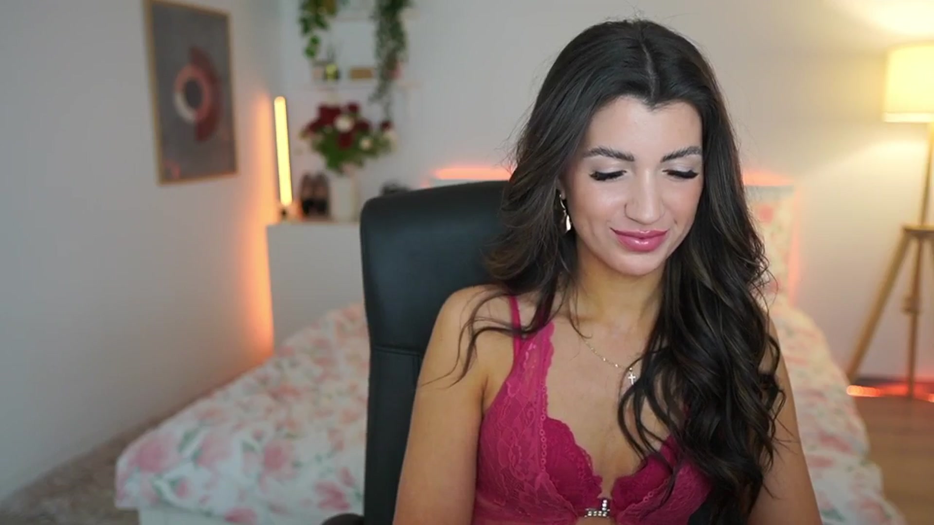 Gallery image thumbnail from Julia_Roca's myfreecams stream on, 03/08/2025, 20:23 image 11 of 20