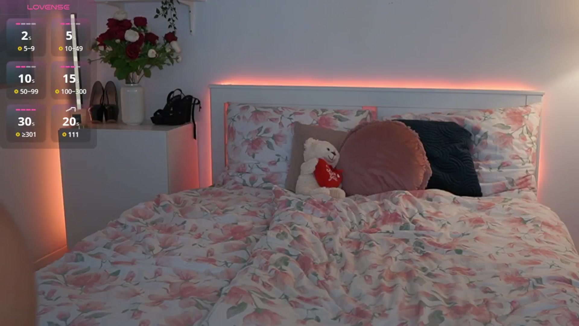 Gallery image thumbnail from Julia_Roca's myfreecams stream on, 03/08/2025, 21:38 image 18 of 20