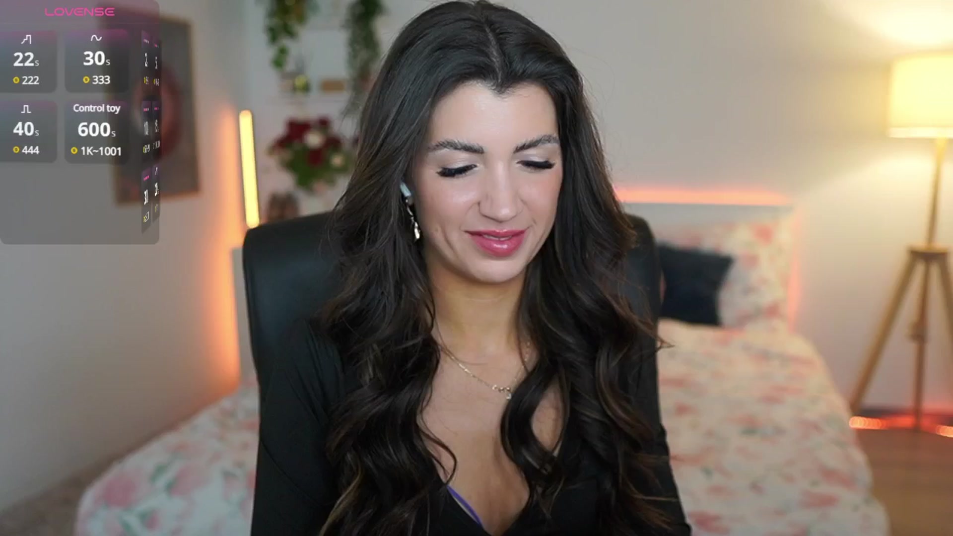 Gallery image thumbnail from Julia_Roca's myfreecams stream on, 03/09/2025, 24:26 image 6 of 20