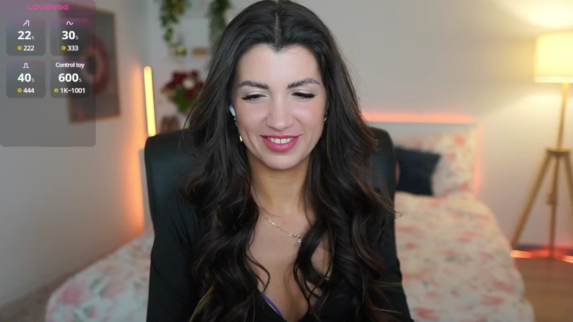 Gallery image thumbnail from Julia_Roca's myfreecams stream on, 03/09/2025, 24:26 image 2 of 20