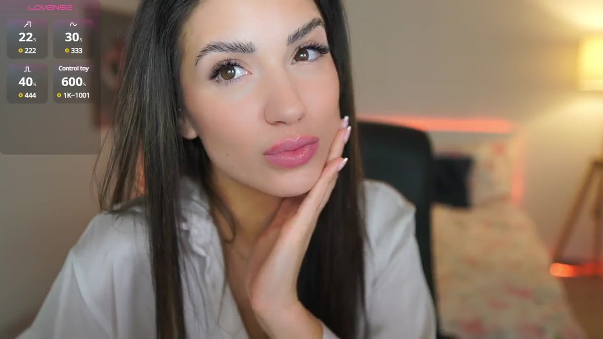 Gallery image thumbnail from Julia_Roca's myfreecams stream on, 03/12/2025, 20:17 image 16 of 20