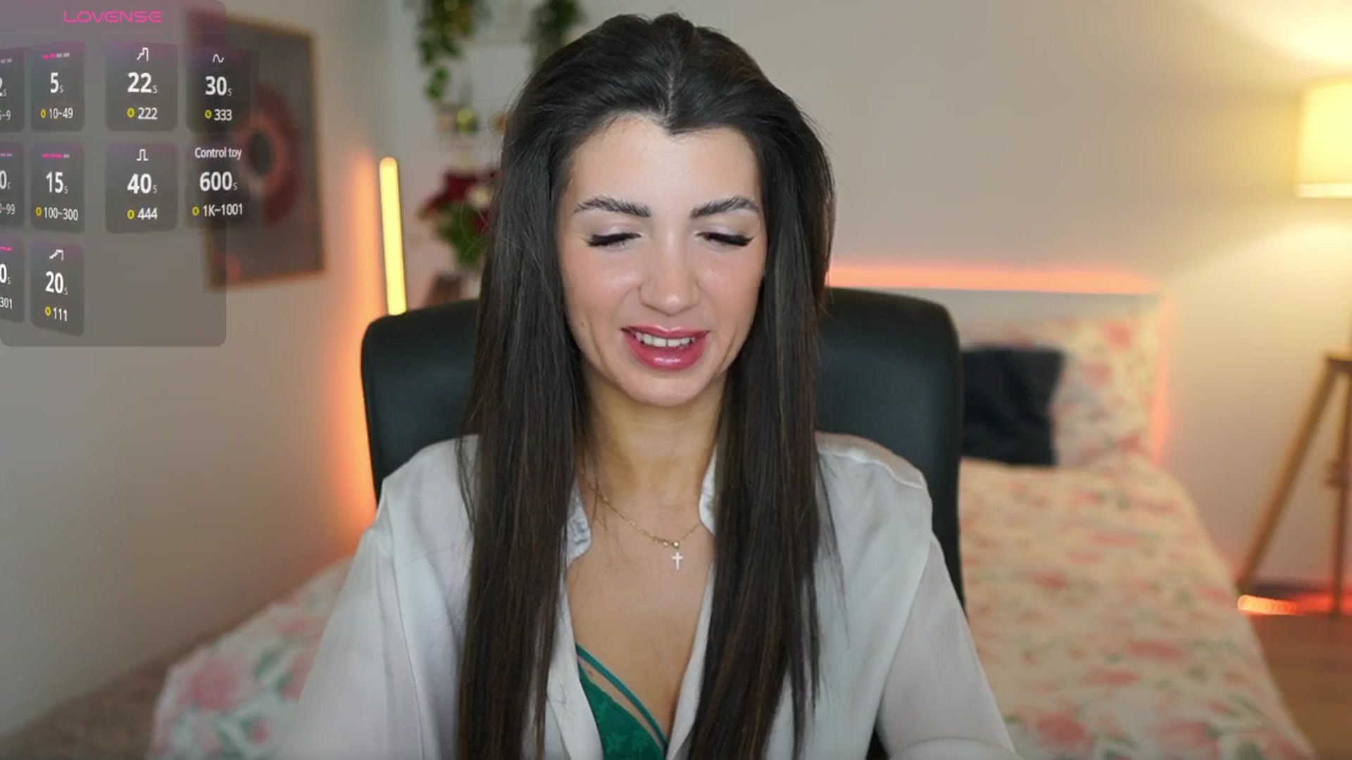Gallery image thumbnail from Julia_Roca's myfreecams stream on, 03/12/2025, 20:17 image 3 of 20
