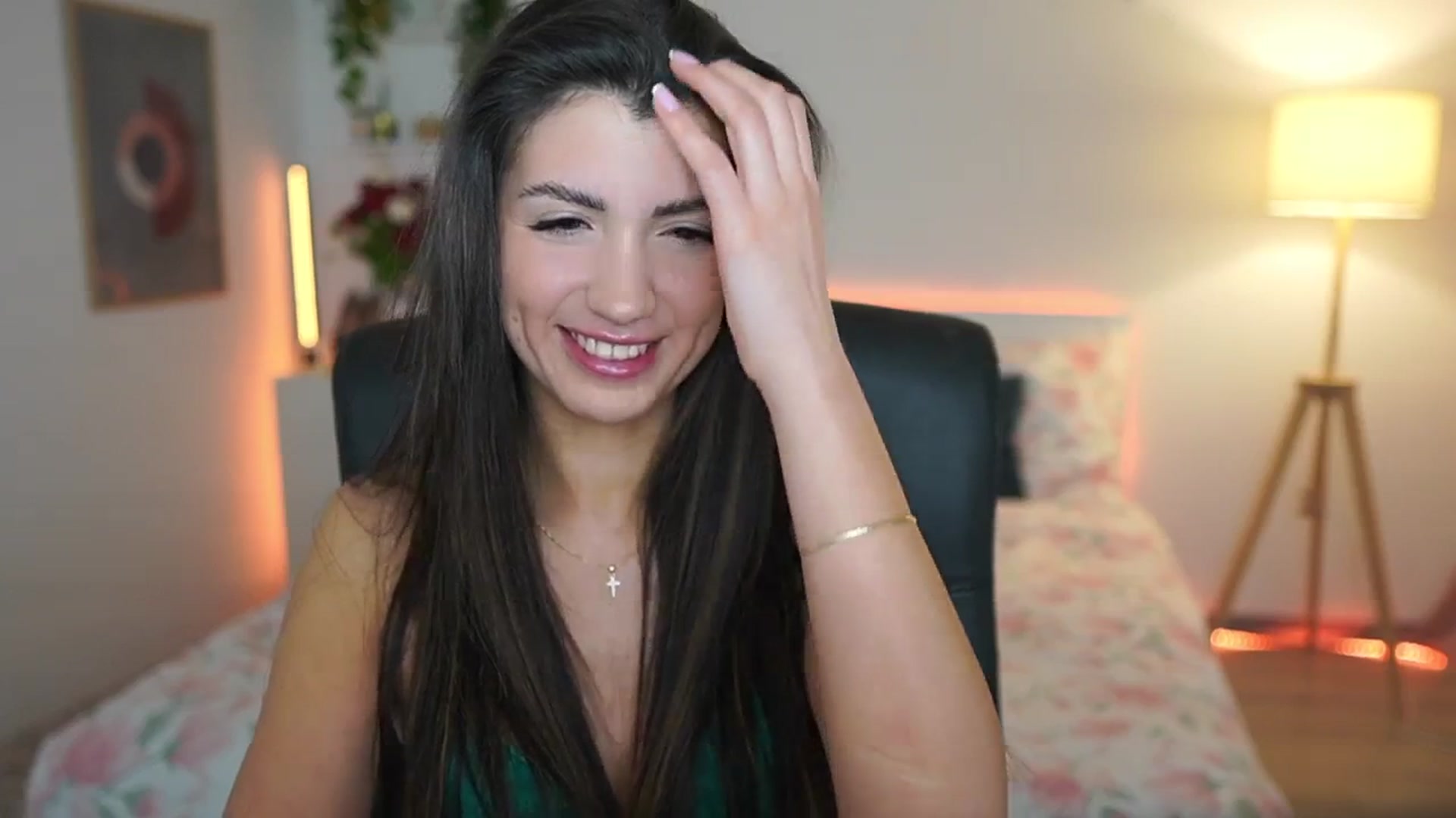 Gallery image thumbnail from Julia_Roca's myfreecams stream on, 03/12/2025, 23:21 image 5 of 20
