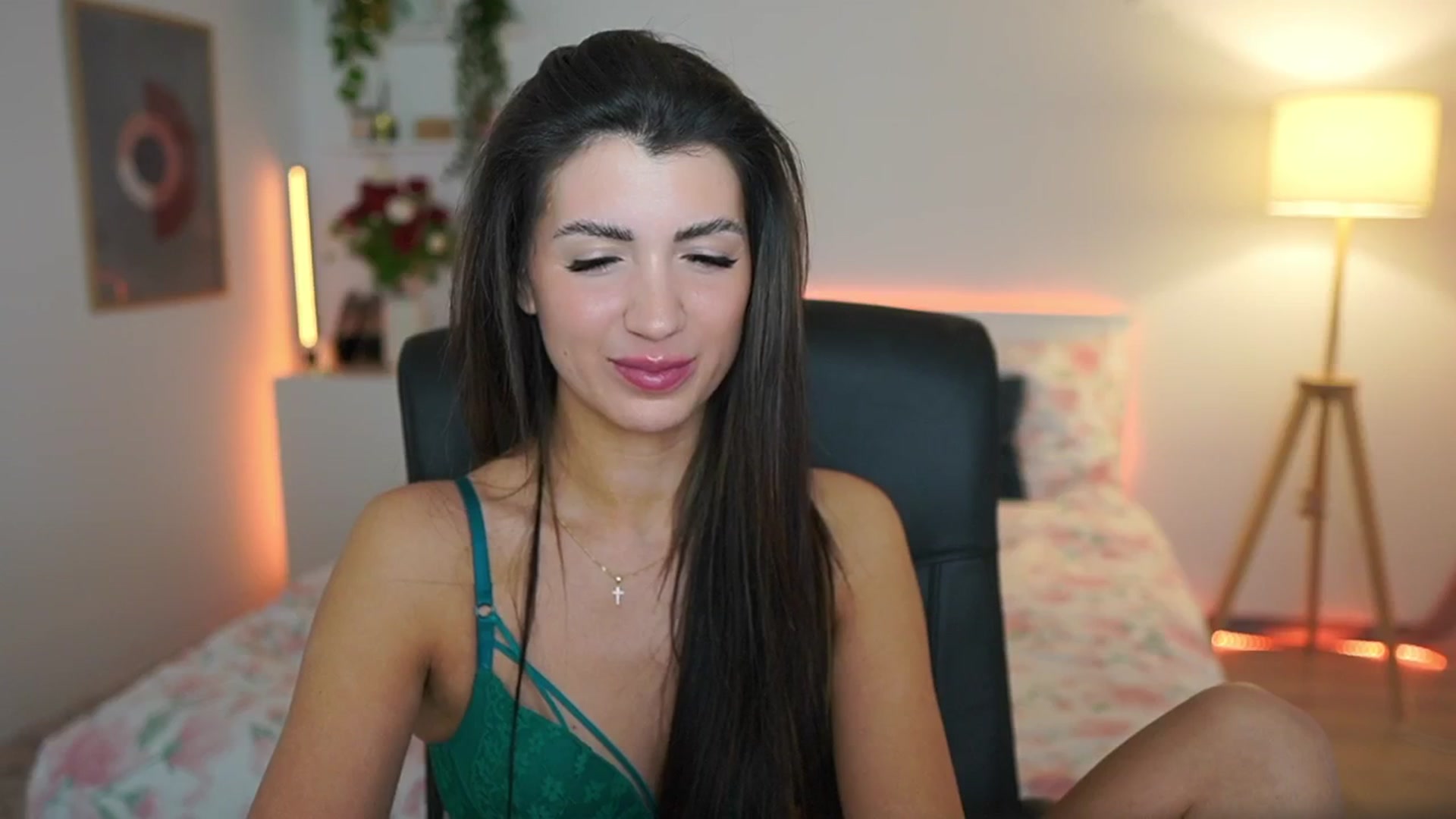 Gallery image thumbnail from Julia_Roca's myfreecams stream on, 03/12/2025, 23:21 image 10 of 20