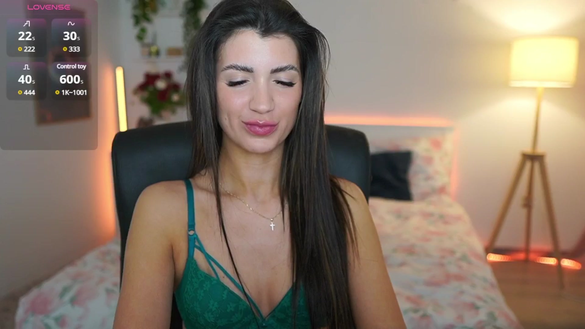 Gallery image thumbnail from Julia_Roca's myfreecams stream on, 03/12/2025, 23:21 image 18 of 20