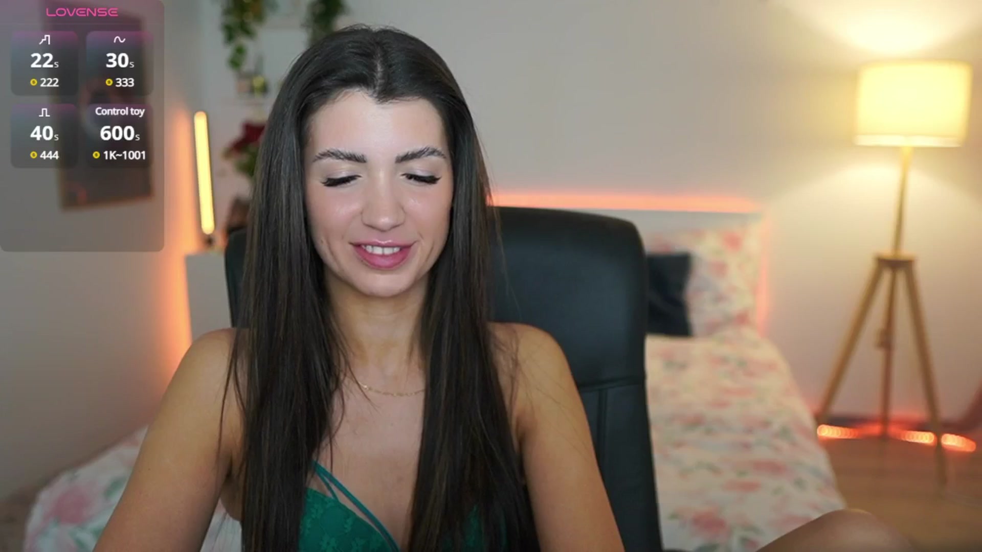 Gallery image thumbnail from Julia_Roca's myfreecams stream on, 03/13/2025, 24:26 image 3 of 20