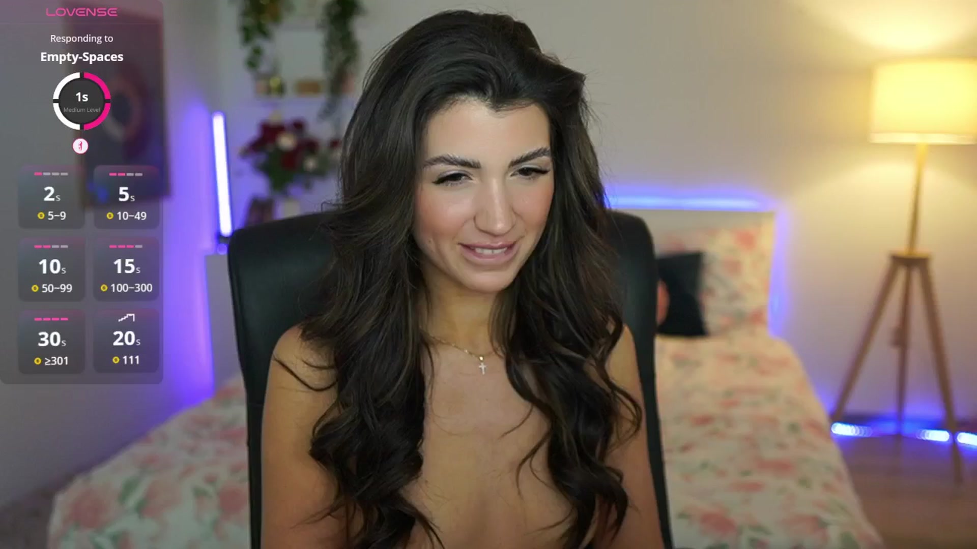 Gallery image thumbnail from Julia_Roca's myfreecams stream on, 03/13/2025, 21:59 image 14 of 20