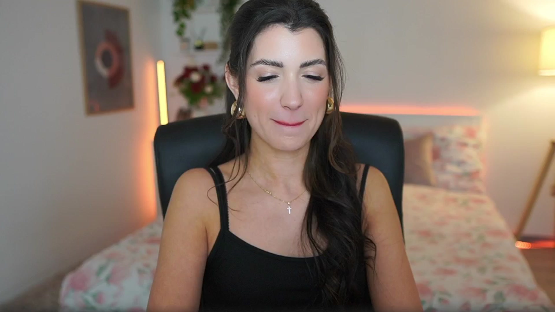 Gallery image thumbnail from Julia_Roca's myfreecams stream on, 03/14/2025, 20:20 image 8 of 20