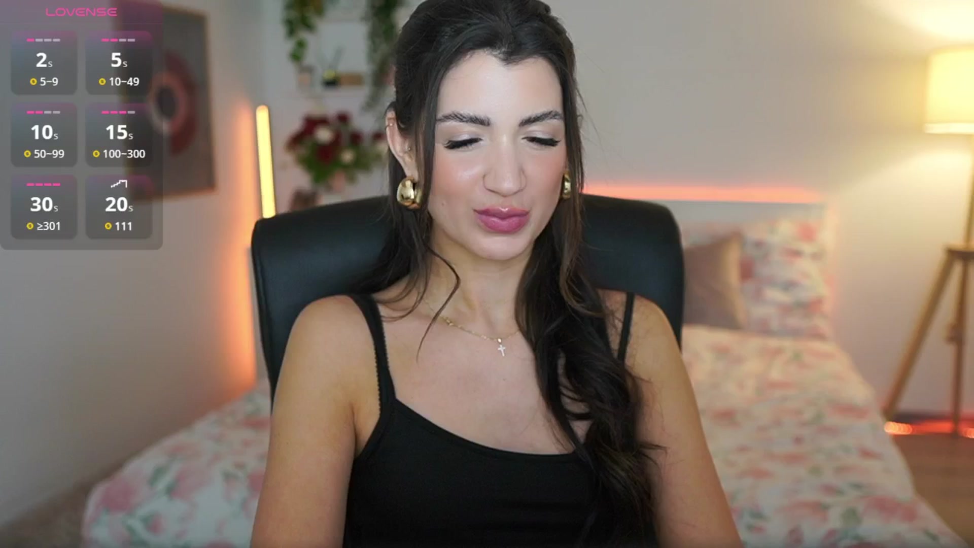 Gallery image thumbnail from Julia_Roca's myfreecams stream on, 03/14/2025, 20:20 image 16 of 20