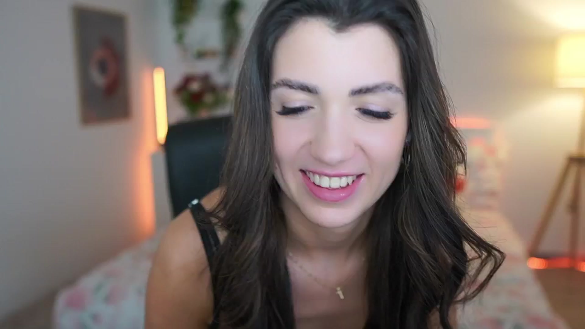 Gallery image thumbnail from Julia_Roca's myfreecams stream on, 03/16/2025, 24:00 image 11 of 20