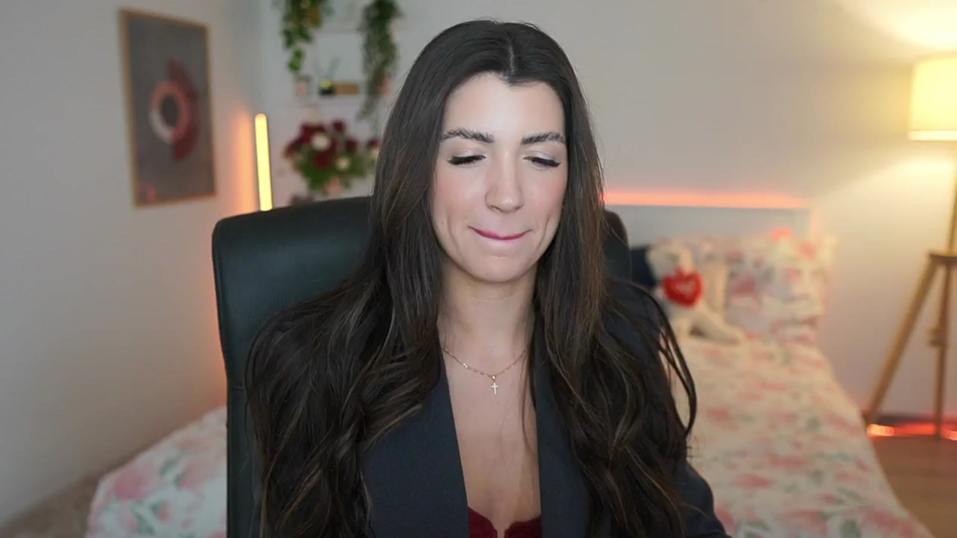 Gallery image thumbnail from Julia_Roca's myfreecams stream on, 03/16/2025, 22:07 image 8 of 20