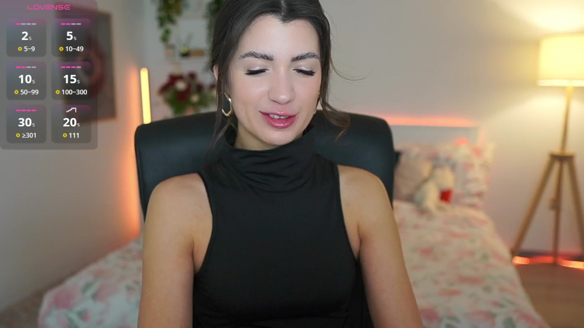 Gallery image thumbnail from Julia_Roca's myfreecams stream on, 03/17/2025, 15:28 image 3 of 20