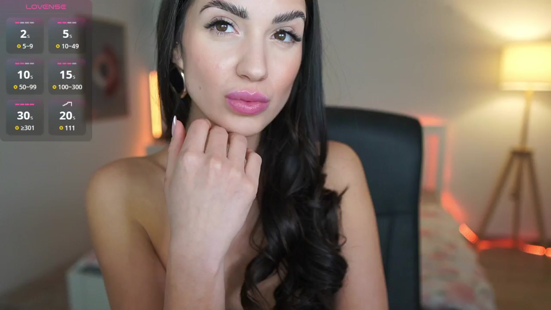 Gallery image thumbnail from Julia_Roca's myfreecams stream on, 03/20/2025, 22:50 image 3 of 20