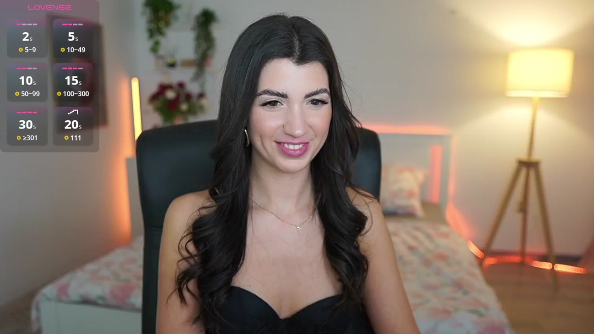 Gallery image thumbnail from Julia_Roca's myfreecams stream on, 03/21/2025, 24:31 image 8 of 20