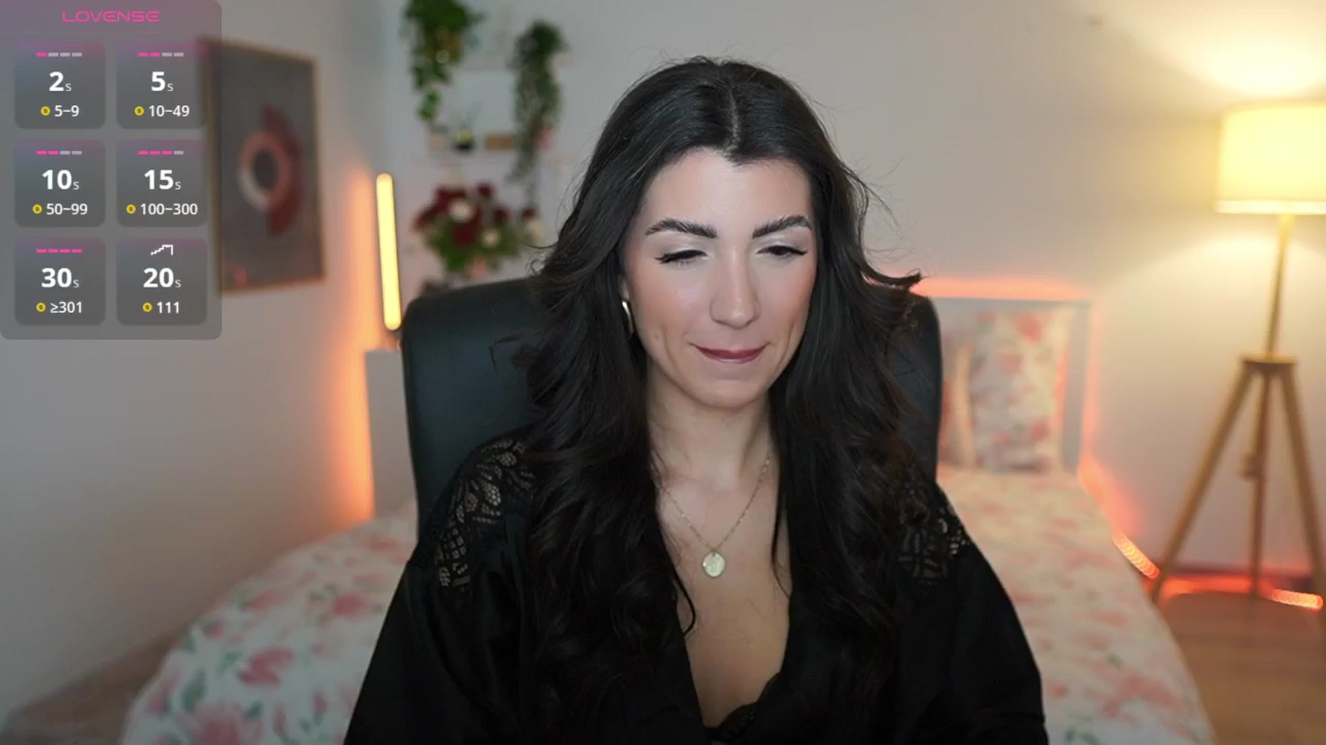 Gallery image thumbnail from Julia_Roca's myfreecams stream on, 03/21/2025, 19:32 image 1 of 20