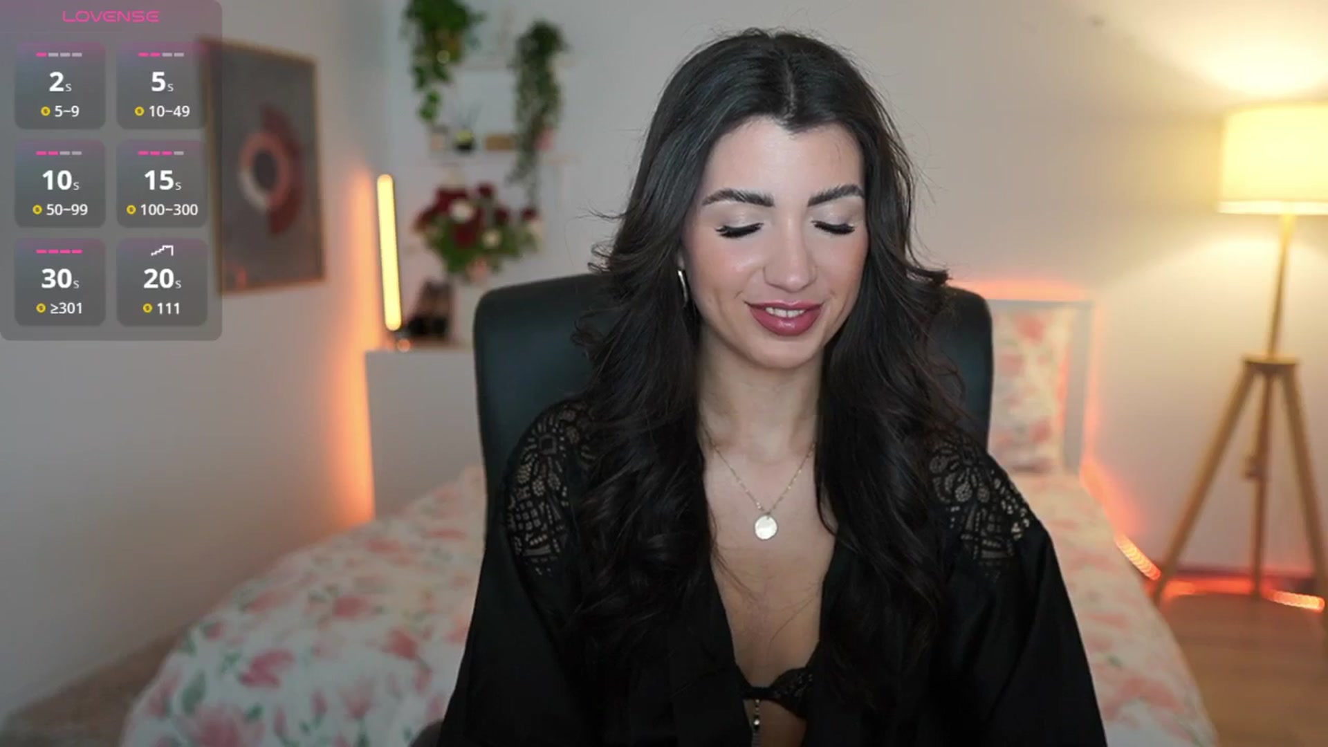 Gallery image thumbnail from Julia_Roca's myfreecams stream on, 03/21/2025, 19:32 image 3 of 20