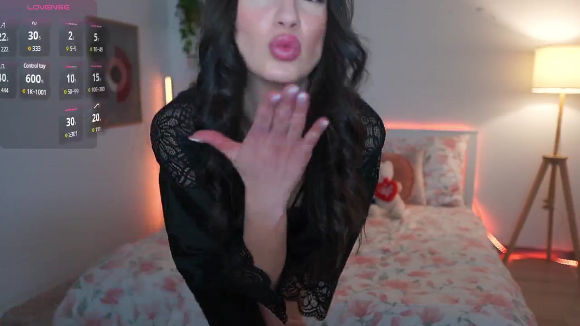 Gallery image thumbnail from Julia_Roca's myfreecams stream on, 03/21/2025, 19:32 image 17 of 20