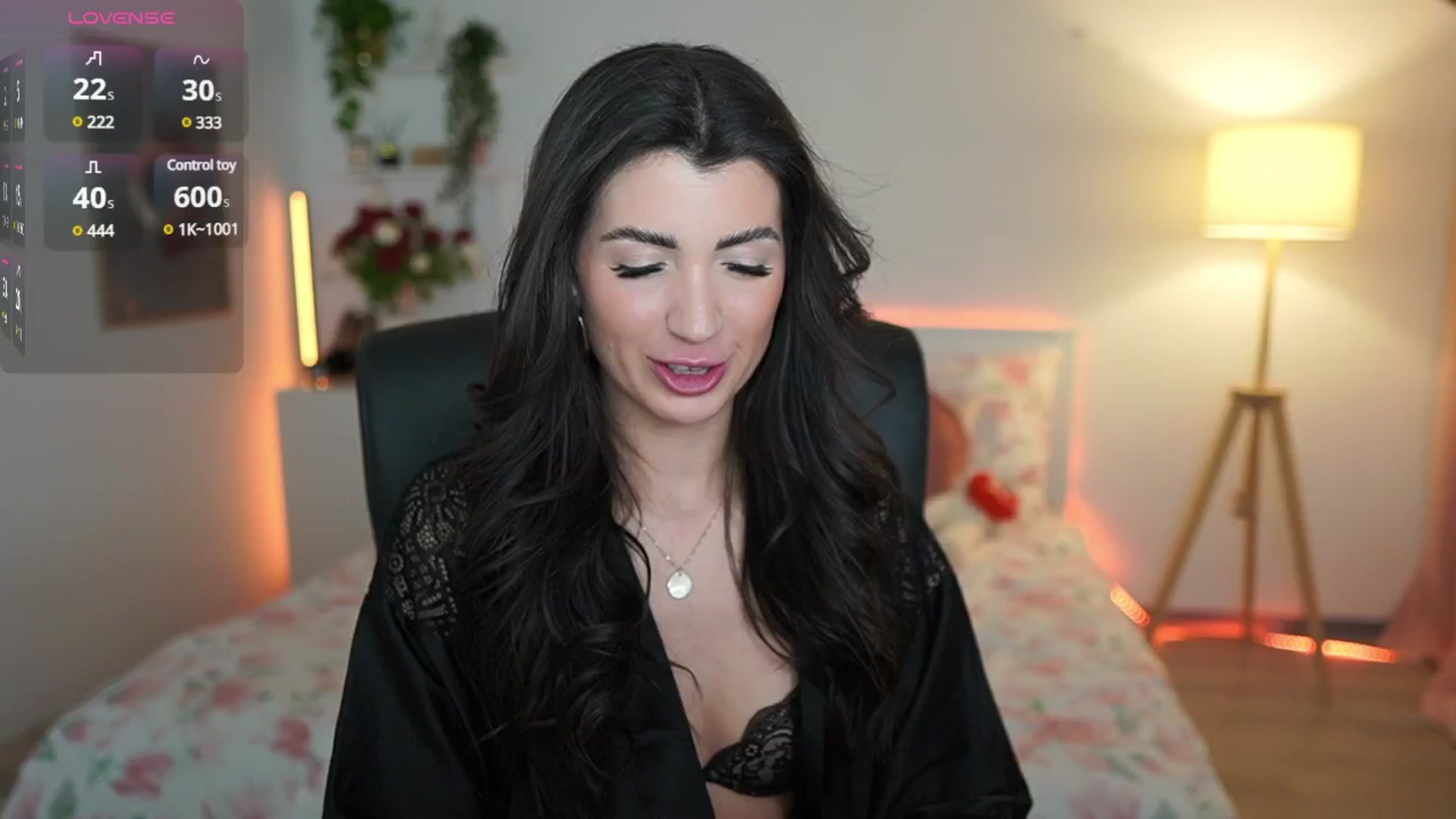 Gallery image thumbnail from Julia_Roca's myfreecams stream on, 03/22/2025, 24:15 image 14 of 20
