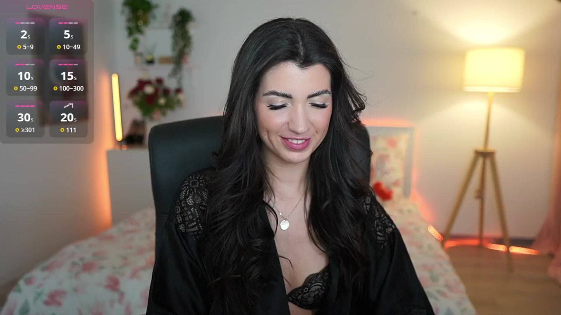 Gallery image thumbnail from Julia_Roca's myfreecams stream on, 03/22/2025, 24:15 image 15 of 20